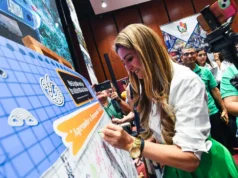 Gobernadora Matiz en la firma del Gran Pacto Social por la Educación en el Territorio